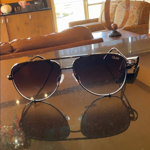 NWT High Key Mini Black Fade by Quay Australia - Picture 3 of 4